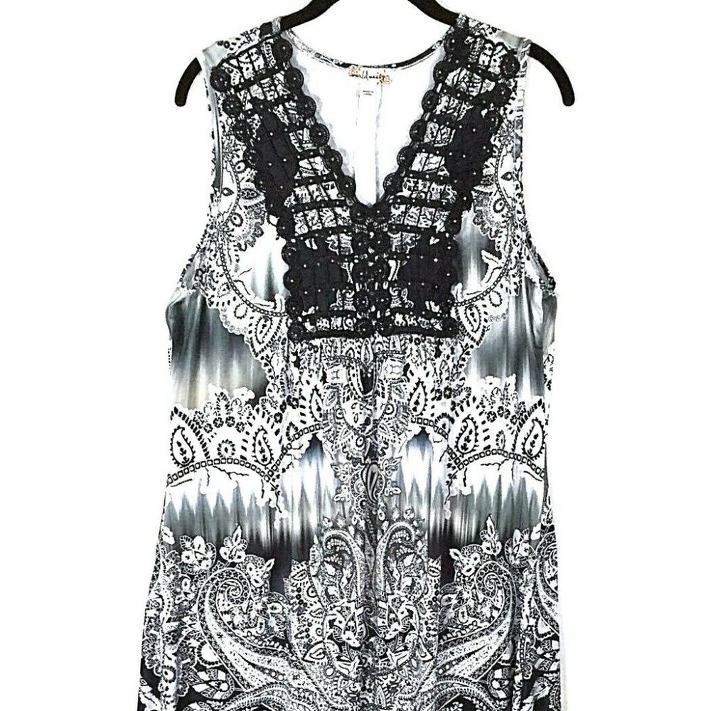 World Unity Sleeveless Mid Calf Dress Small Black